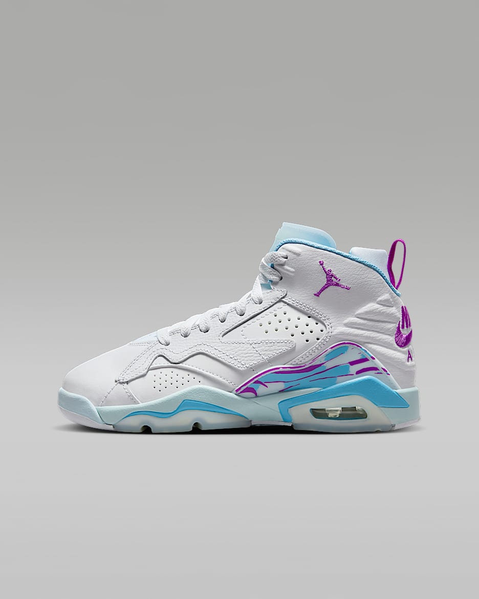 Jumpman MVP Older Kids Shoes. Nike IE